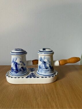 Vintage Midcentury Delft Blue Salt & Pepper Shaker Set with Tray & Wood Handles